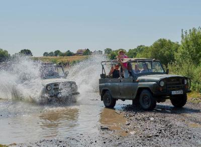 GODZILLA JEEP SAFARI in the Balkan Mountains 2